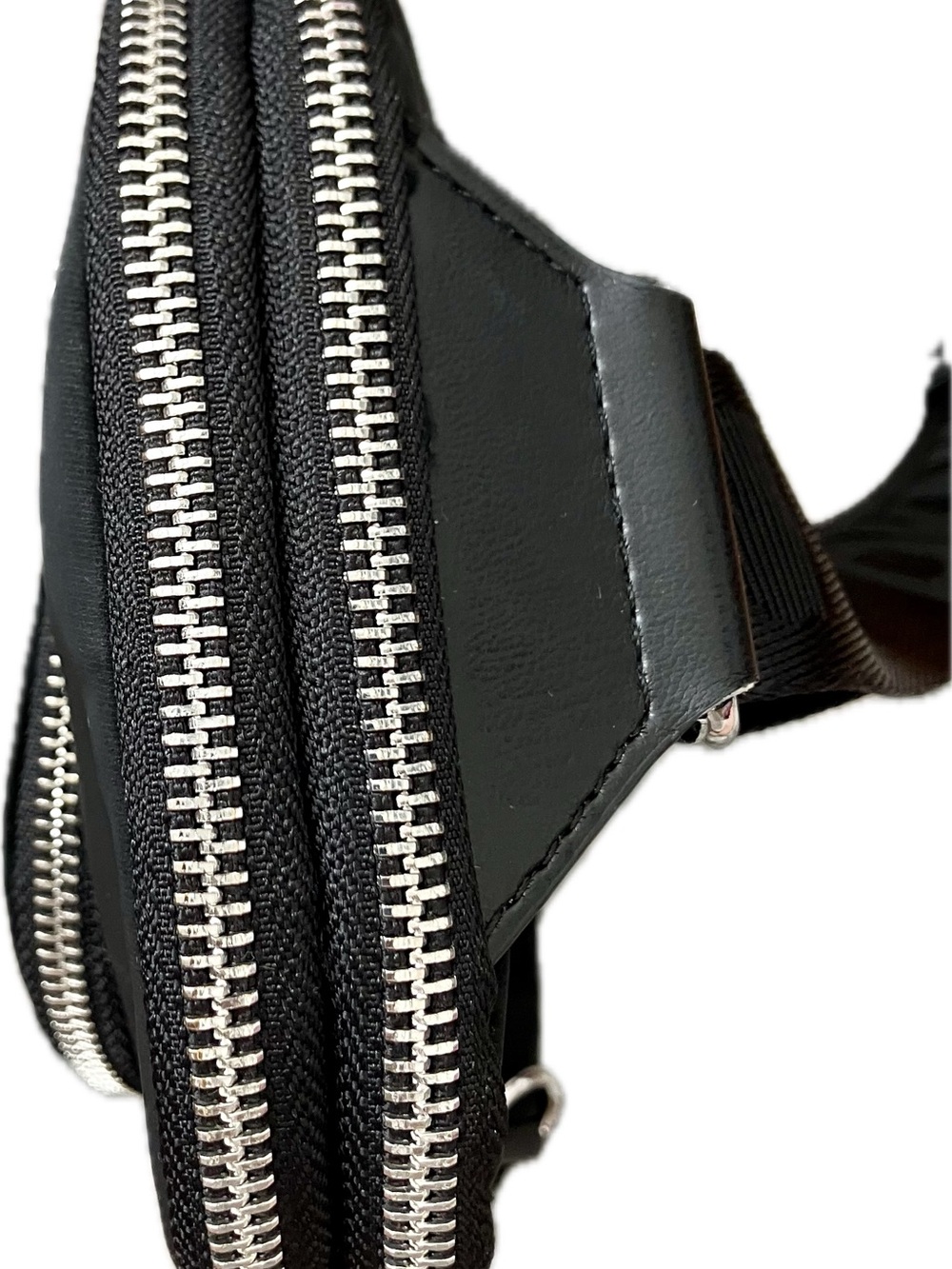 DKNY Black Crossbody Sling Bag - Picture 3 of 7
